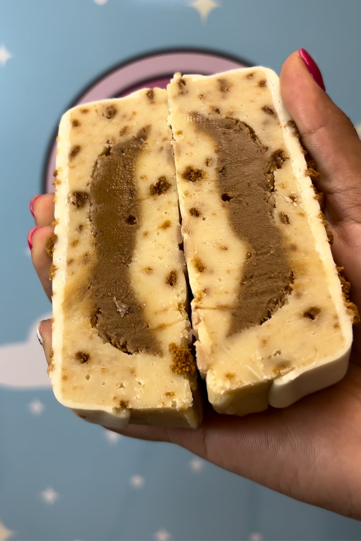 Stuffed Bi-Scoff Fudge